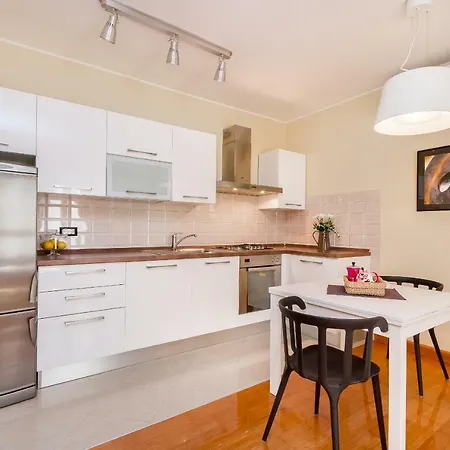 City Central With Free Parking Pula