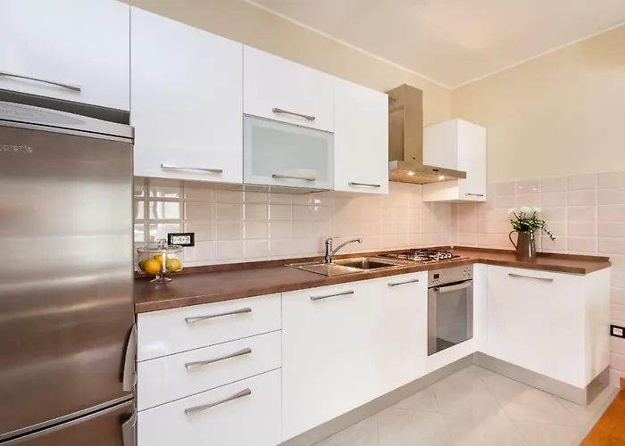 City Central With Free Parking Пула